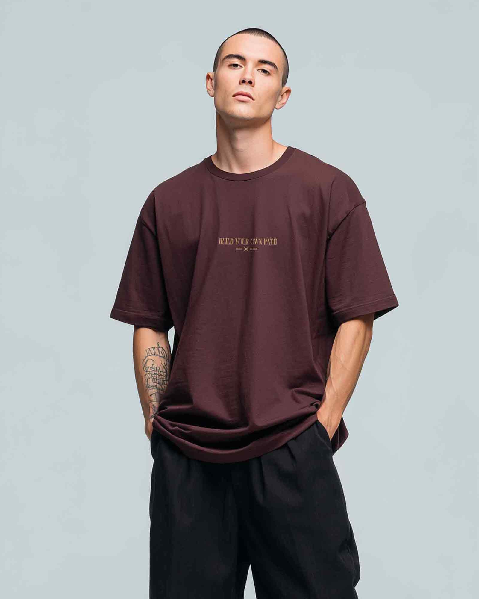 Camiseta hood Unisex Oversize modelo Break the Ball color Burdeos