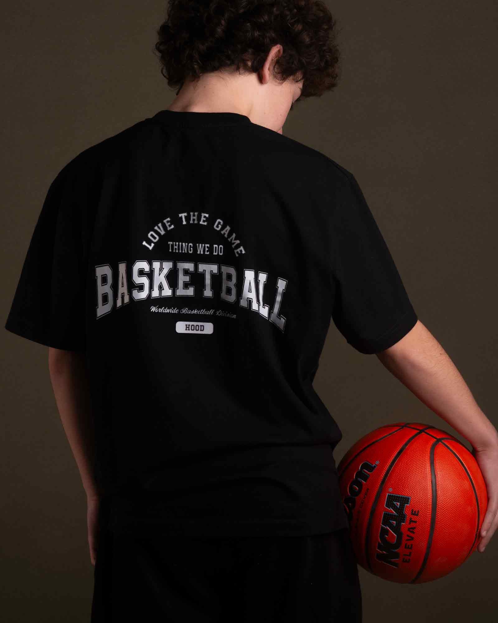 Camiseta hood Unisex Oversize modelo Basketball color negro