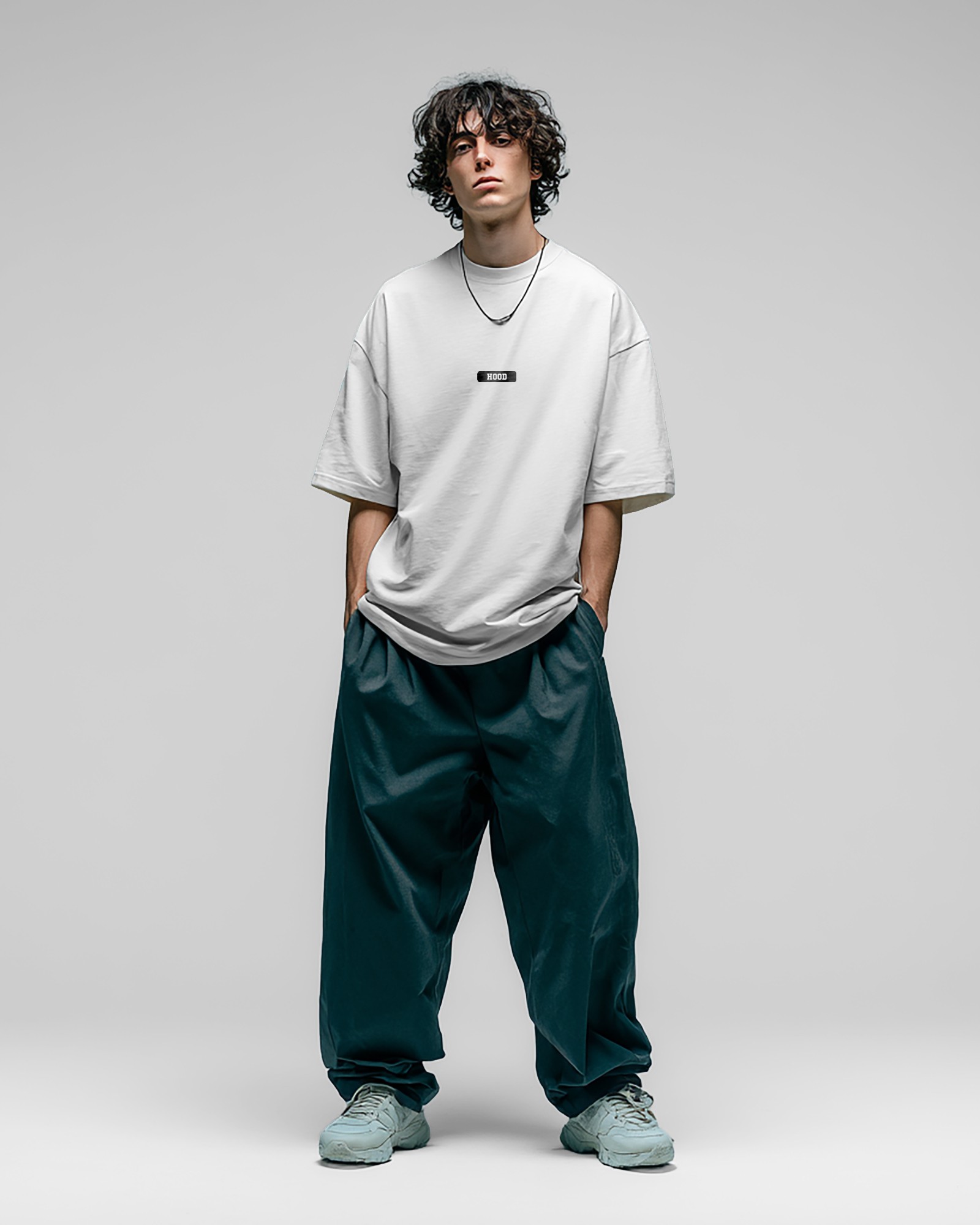 Camiseta hood Unisex Oversize modelo Basketball color blanco