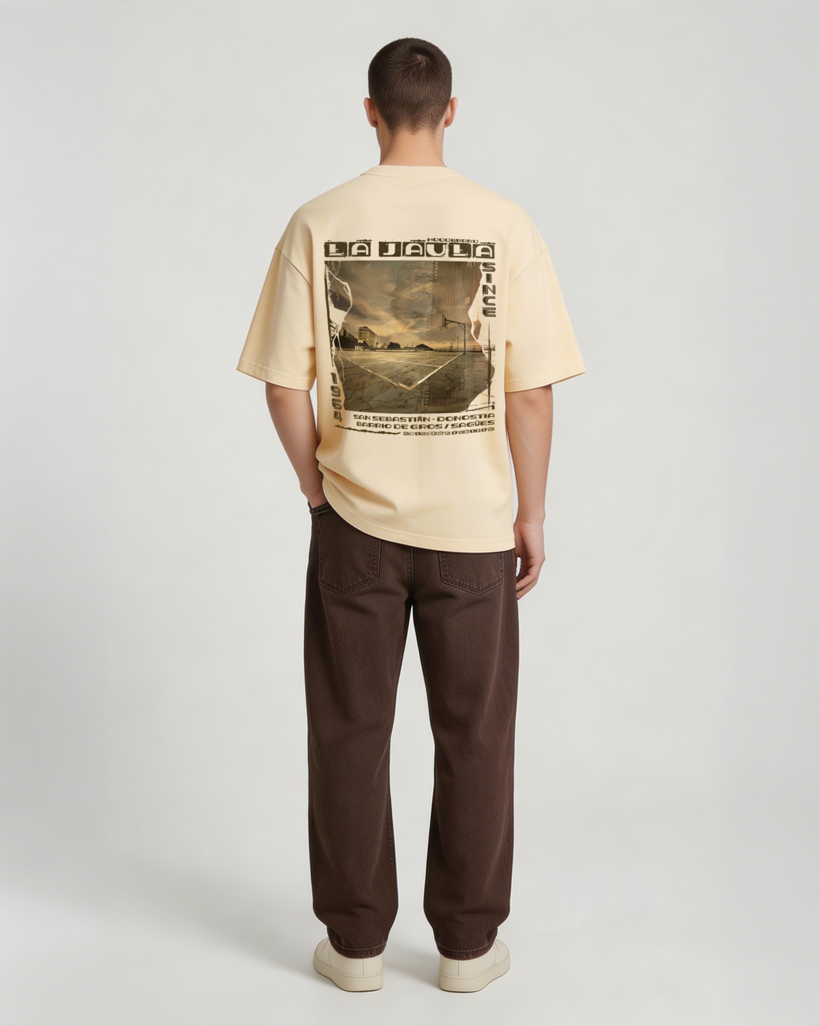 Camiseta hood Unisex Oversize modelo LA JAULA color butter cream